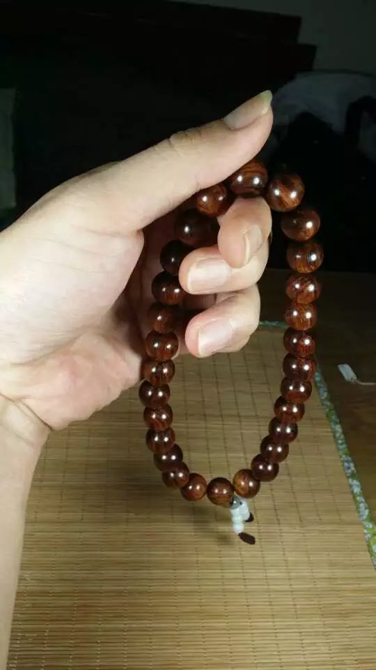  海黄老油梨手持念珠